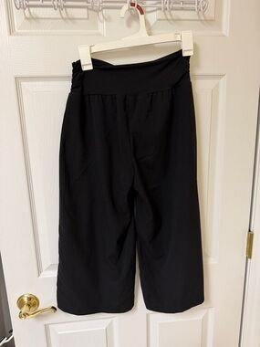 Maurices Black Wide-Leg Crop Pants
